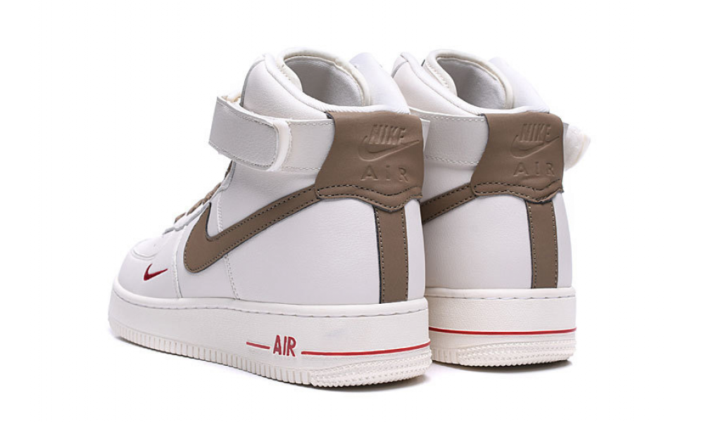 Nike Air Force 1 LV8 High White Grey с мехом купить в Москве