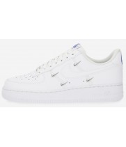 Nike Air Force 1 07 LX белые